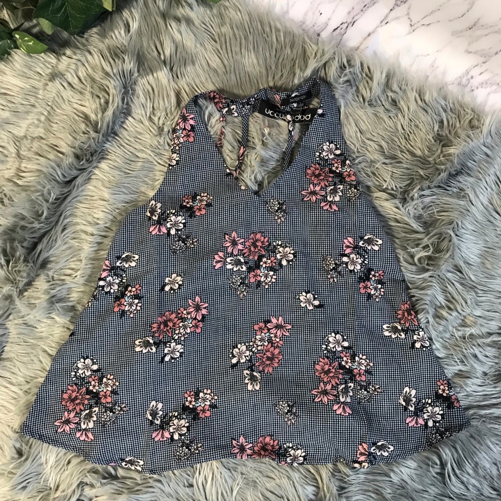 TODAY'S DEAL!! NAVY FLORAL SLEEVELESS TOP - Picture 7 of 8
